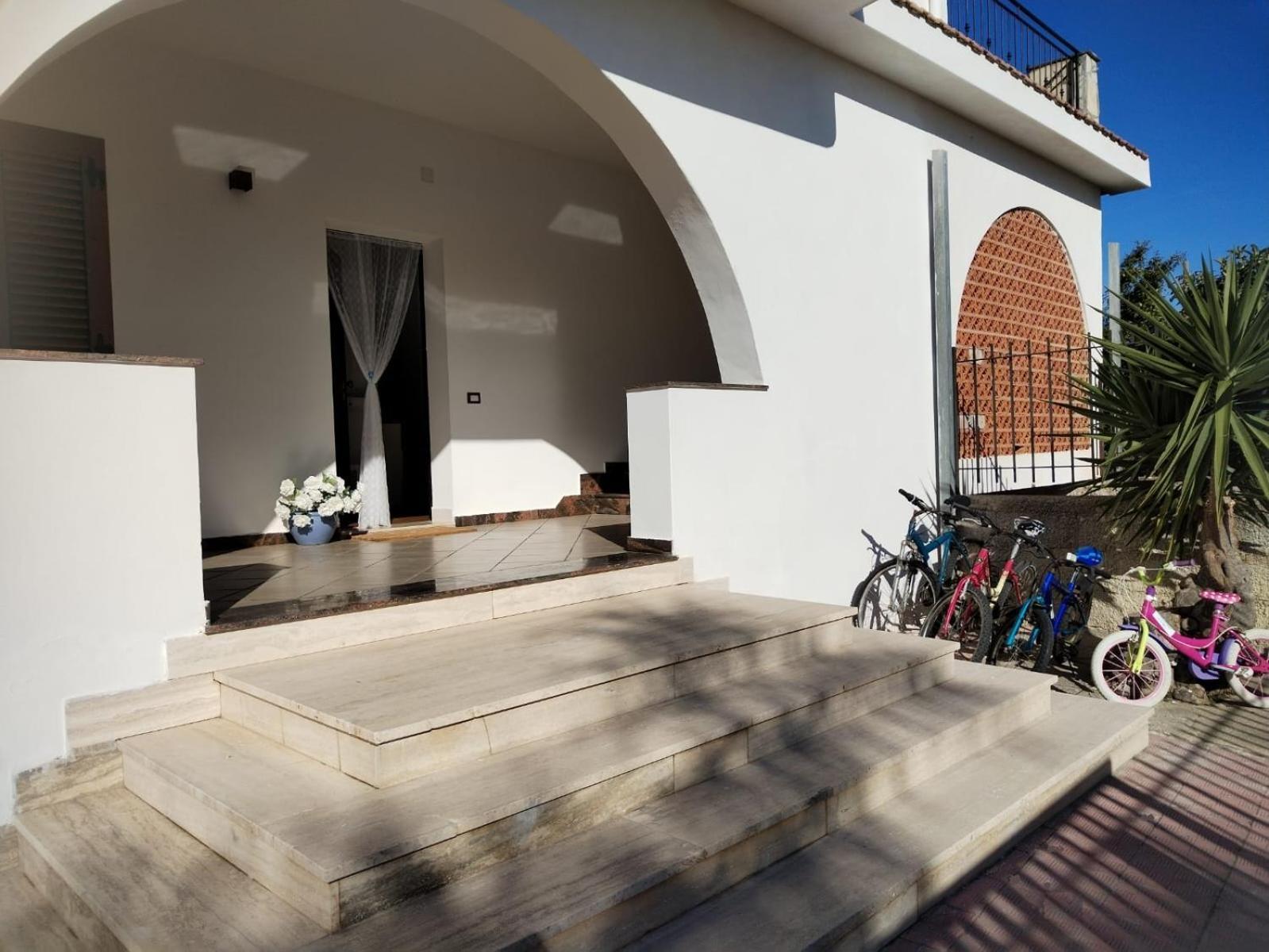Momaliar House Holiday home Campofelice Di Roccella